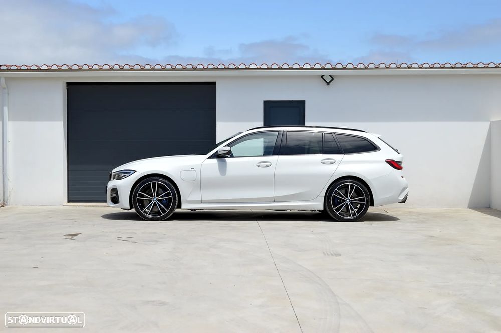 BMW 330 e iPerformance Pack M Shadow - 5