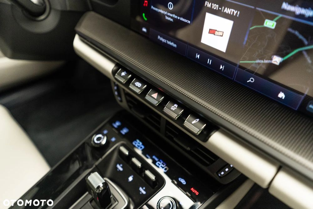 Porsche 911 Carrera 4 GTS - 19