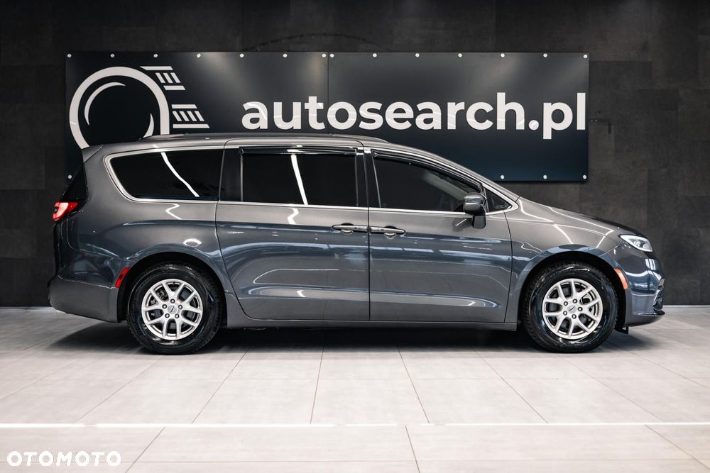 Chrysler Pacifica - 9