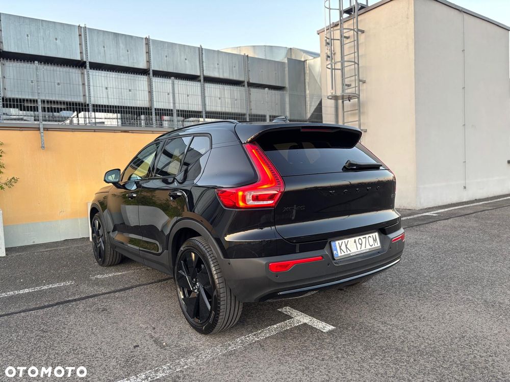 Volvo XC 40 B4 Ultra Black Edition - 8