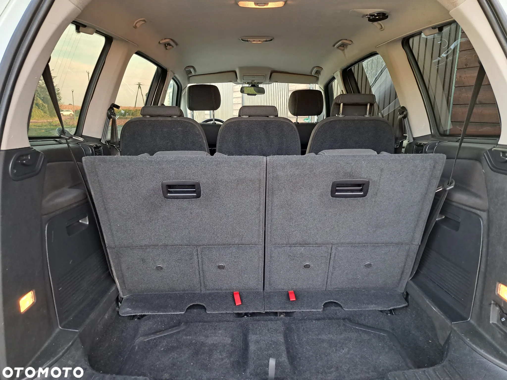 Ford Galaxy 2.0 TDCi Platinium X (Titanium) - 33