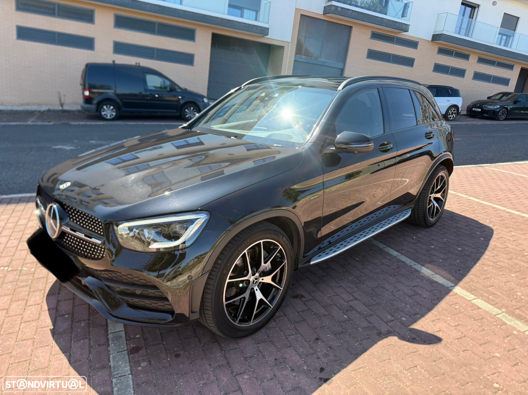 Mercedes-Benz GLC 300 de 4Matic 9G-TRONIC AMG Line Plus - 4