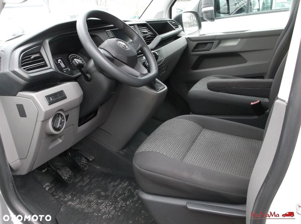 Volkswagen Transporter - 17