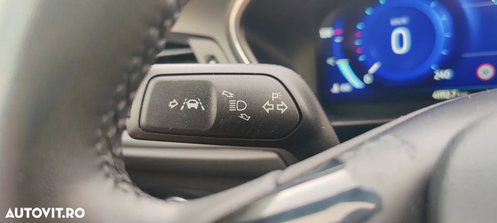 Ford Focus 1.0 EcoBoost MHEV Titanium X - 15