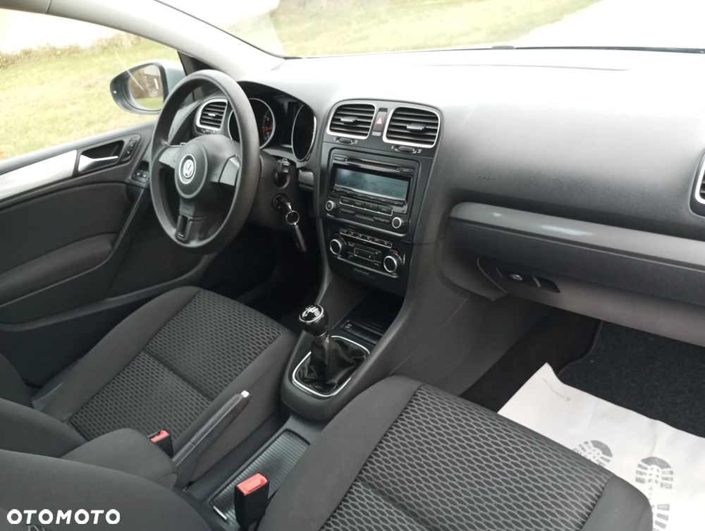 Volkswagen Golf VI 1.6 Comfortline - 5