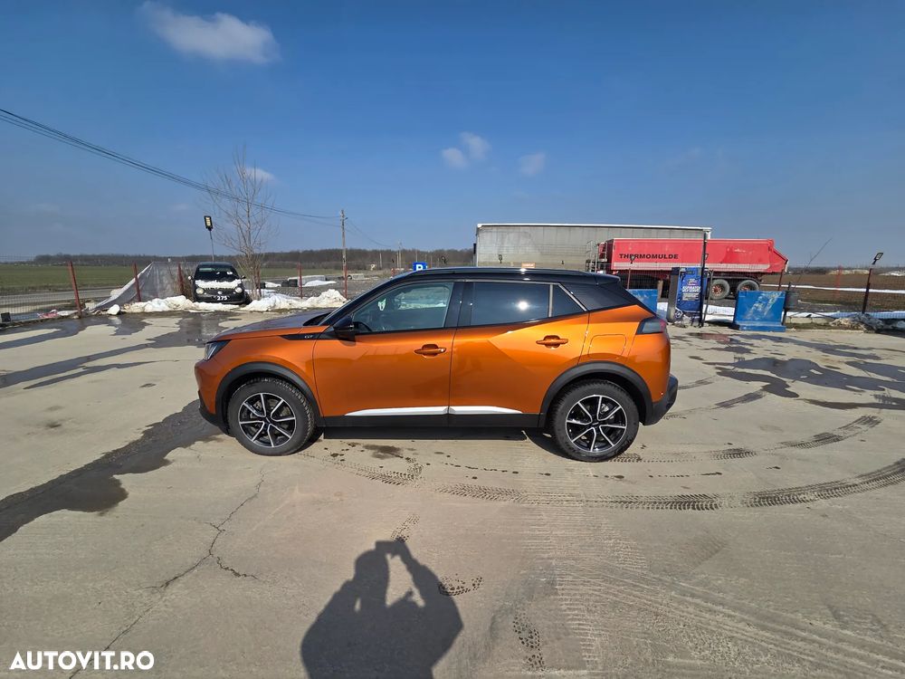 Peugeot 2008 1.5 BlueHDI 130 S&S EAT8 GT - 4