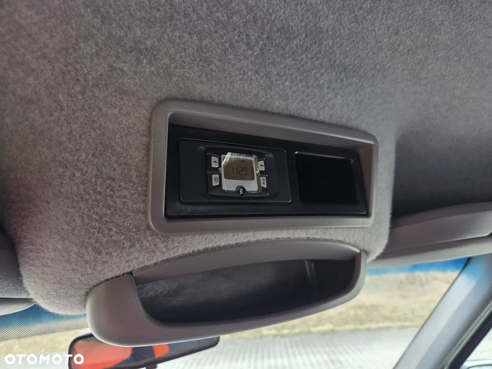 Mercedes-Benz Sprinter - 20