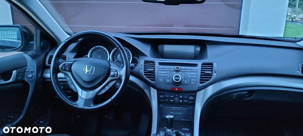 Honda Accord 2.0 Executive Navi - 11