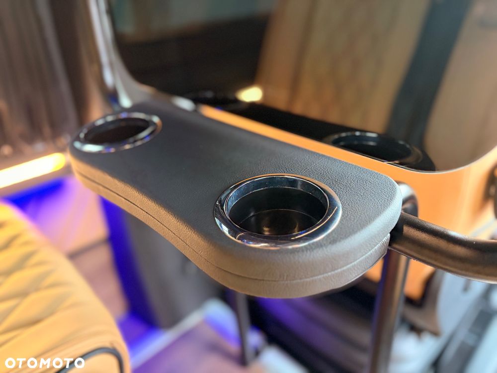 Mercedes-Benz Sprinter 519 - 25