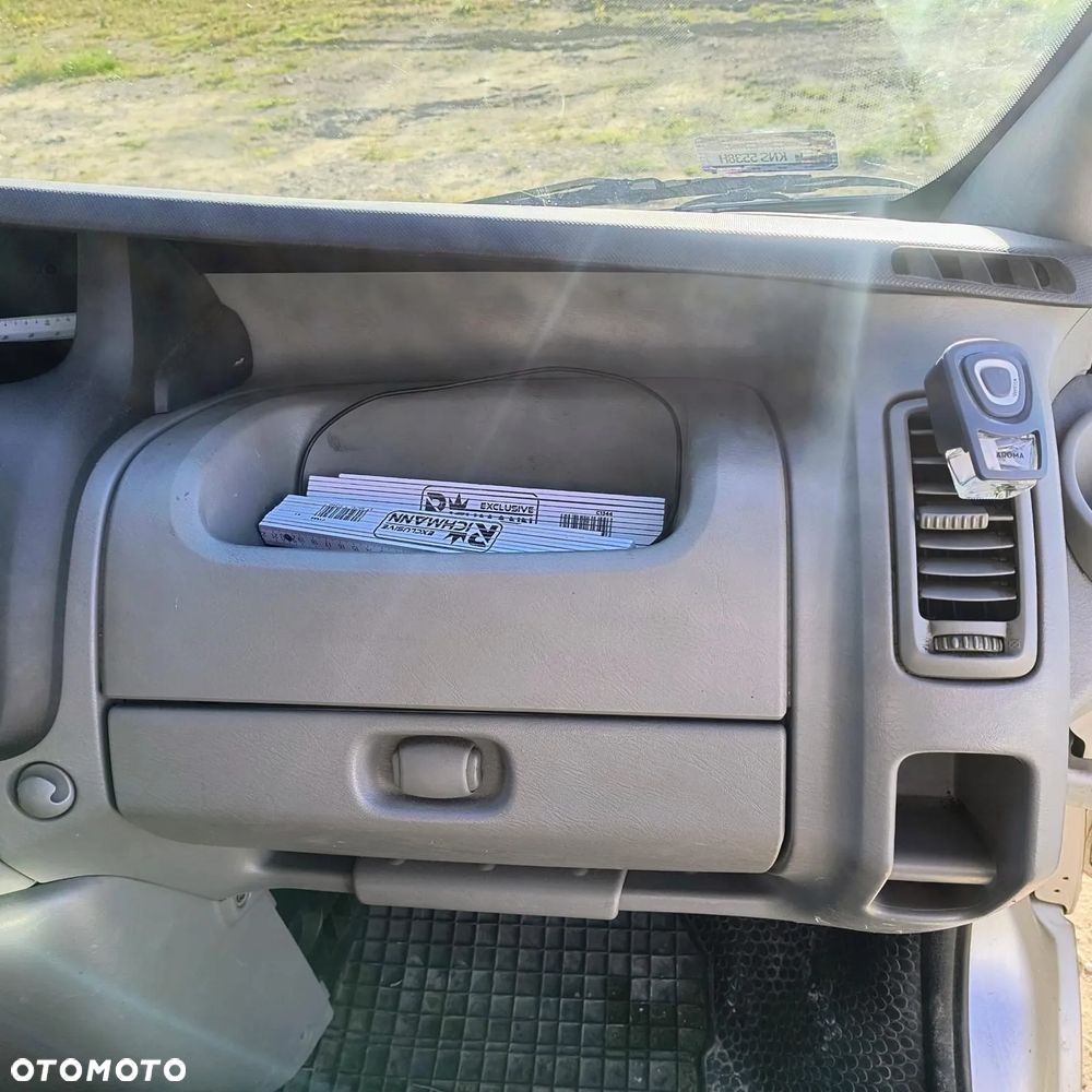 Renault TRAFIC - 8