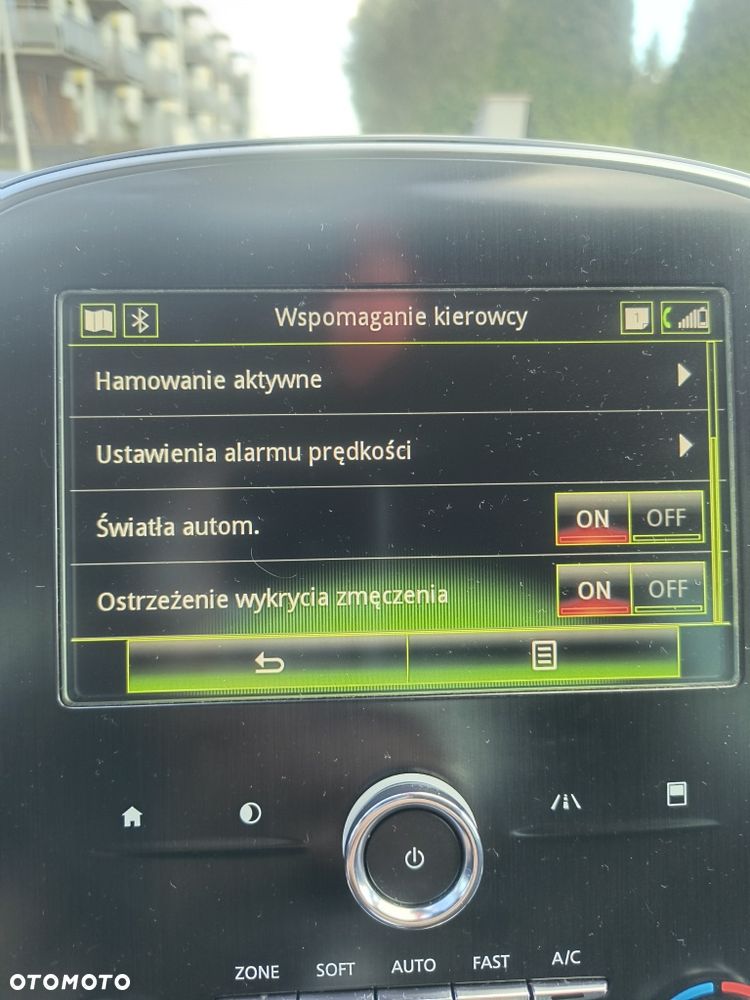 Renault Grand Scenic - 8