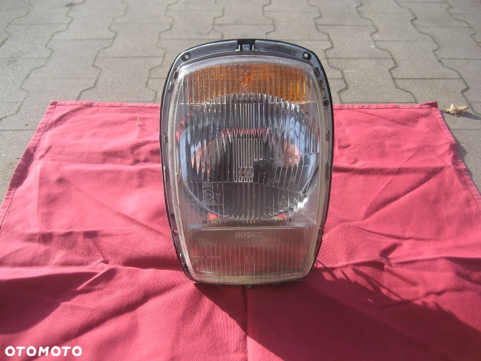 mercedes 114 w114 a114 lampa przód prawa bosch 1305314923