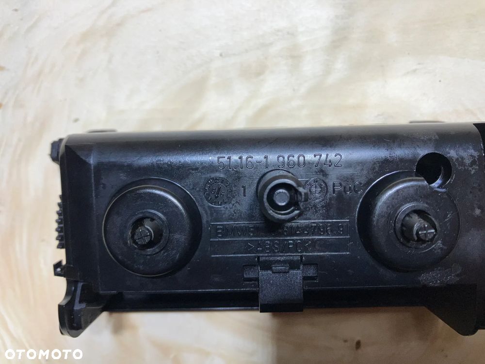 POPIELNICZKA BMW E36 COUPE CABRIO 1960743 1960742 - 9