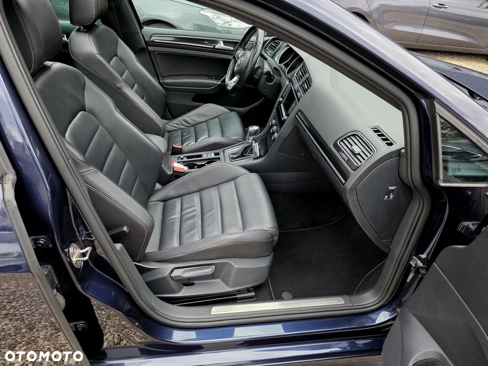 Volkswagen Golf - 7