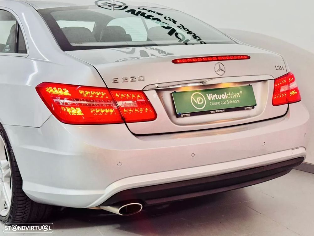 Mercedes-Benz E 220 CDi BlueEfficiency - 17
