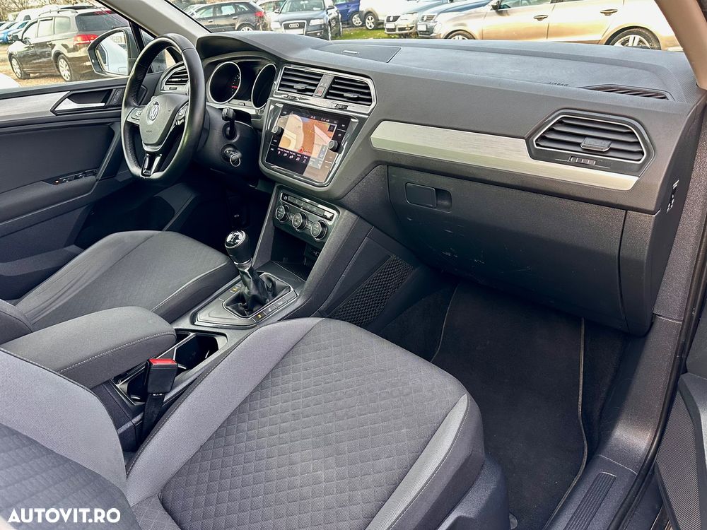 Volkswagen Tiguan Allspace 2.0 TDI SCR Comfortline - 16