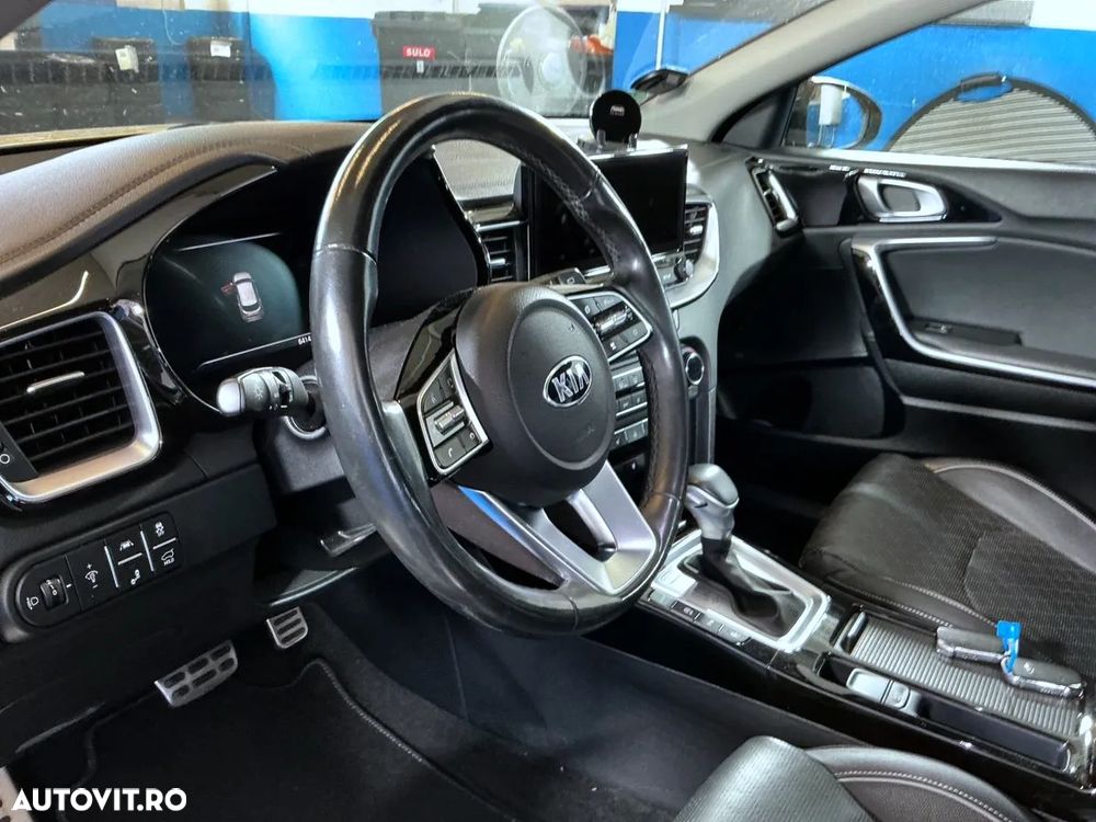 Kia XCeed 1.4 T-GDI OPF DCT7 PLATINUM EDITION - 7