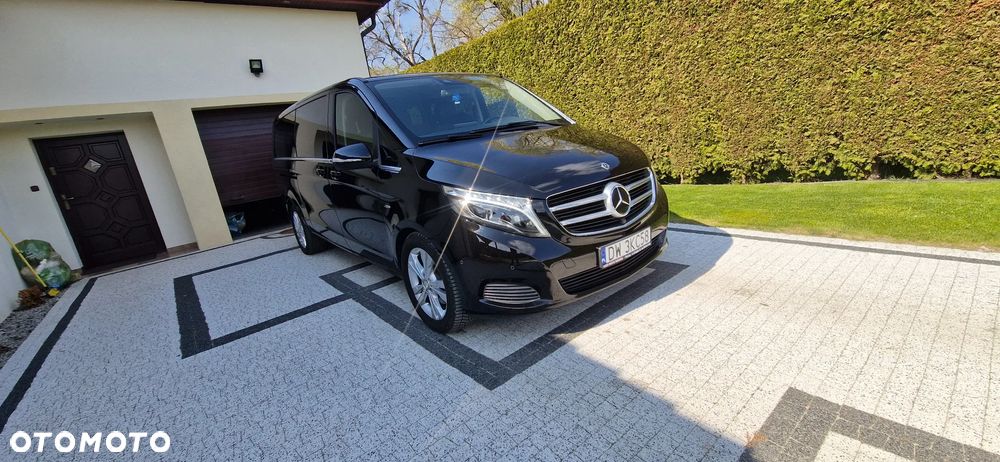 Mercedes-Benz Klasa V - 1