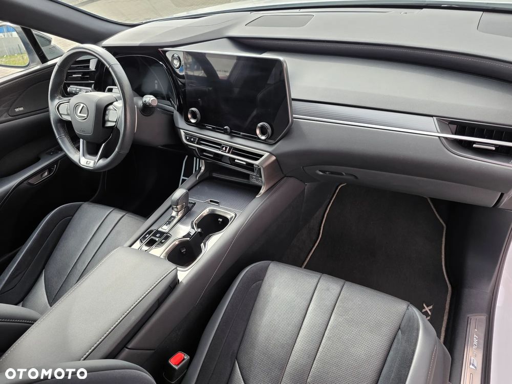 Lexus RX - 27