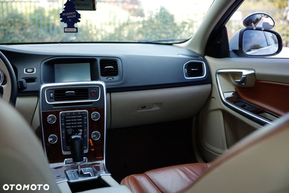 Volvo S60 2.5 T5 - 19