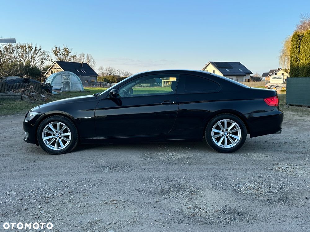 BMW Seria 3 320i - 7