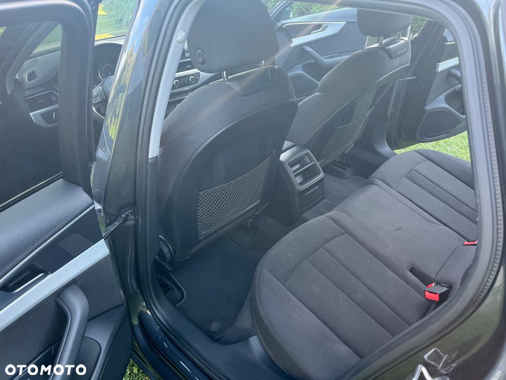 Audi A4 Avant 2.0 TDI - 11