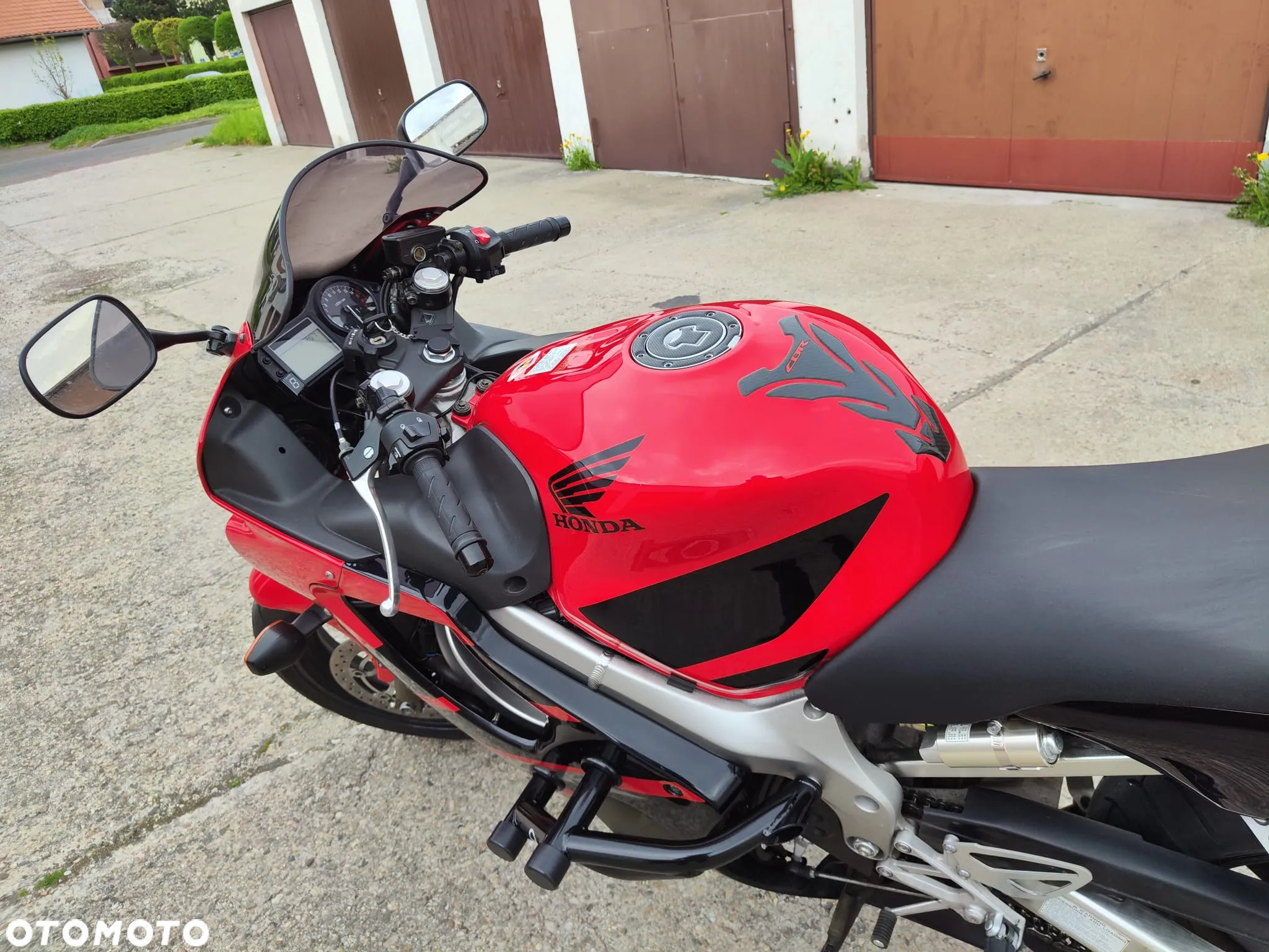 Honda CBR - 13