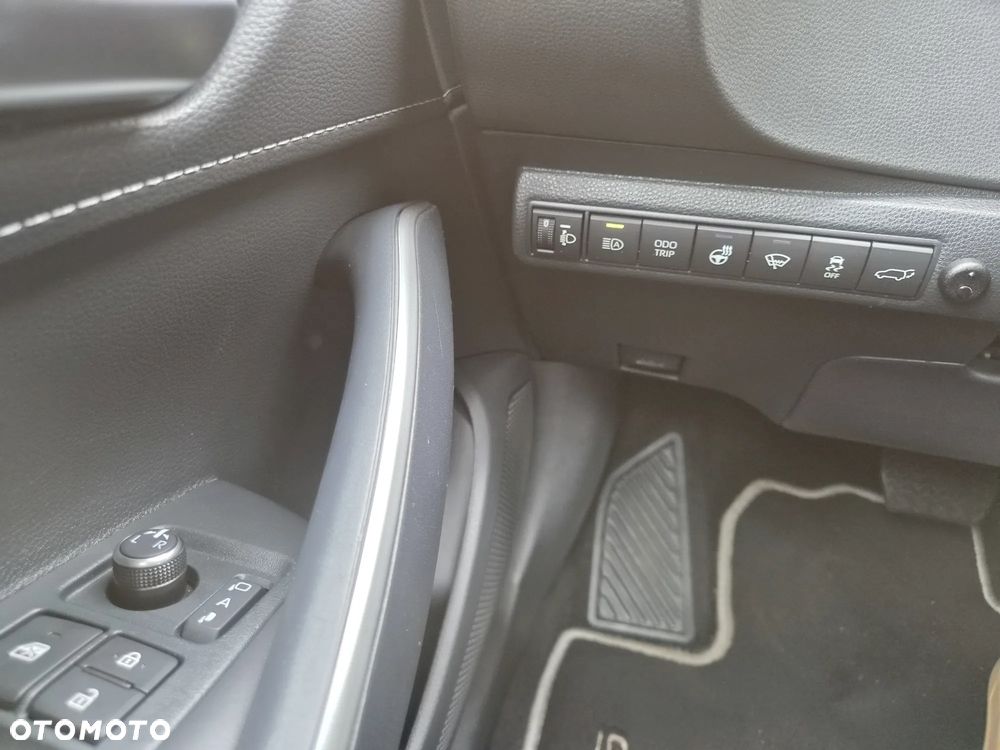 Toyota Corolla 2.0 Hybrid Style - 13