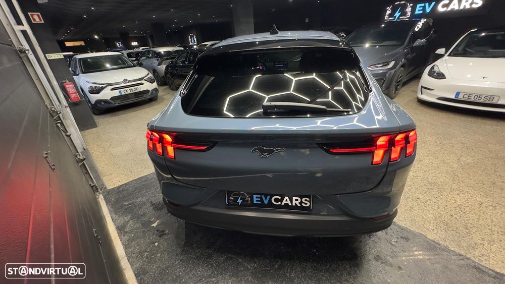 Ford Mustang Mach-E Standard - 9