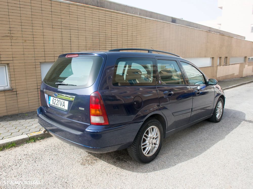 Ford Focus SW 1.8 TDdi Ghia - 4