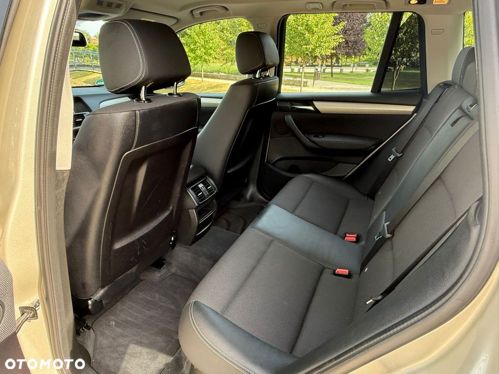 BMW X3 xDrive20d xLine - 15