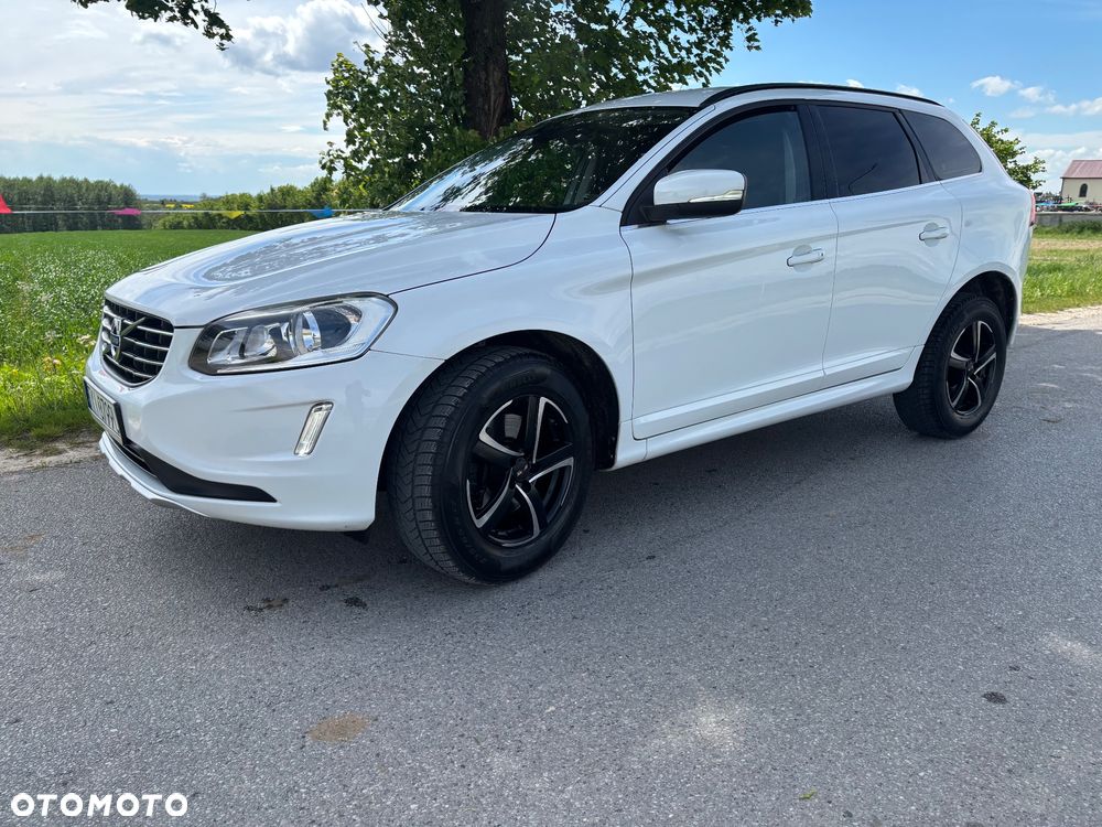 Volvo XC 60 D4 Drive-E Momentum - 1