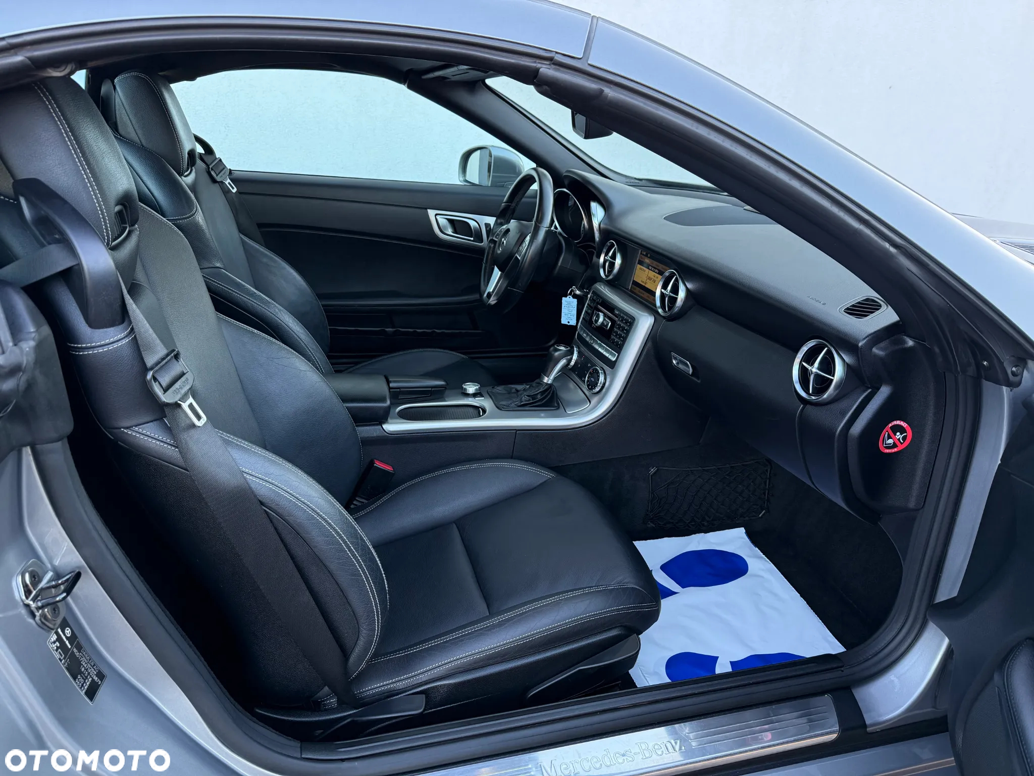 Mercedes-Benz SLK 250 (BlueEFFICIENCY) 7G-TRONIC - 13