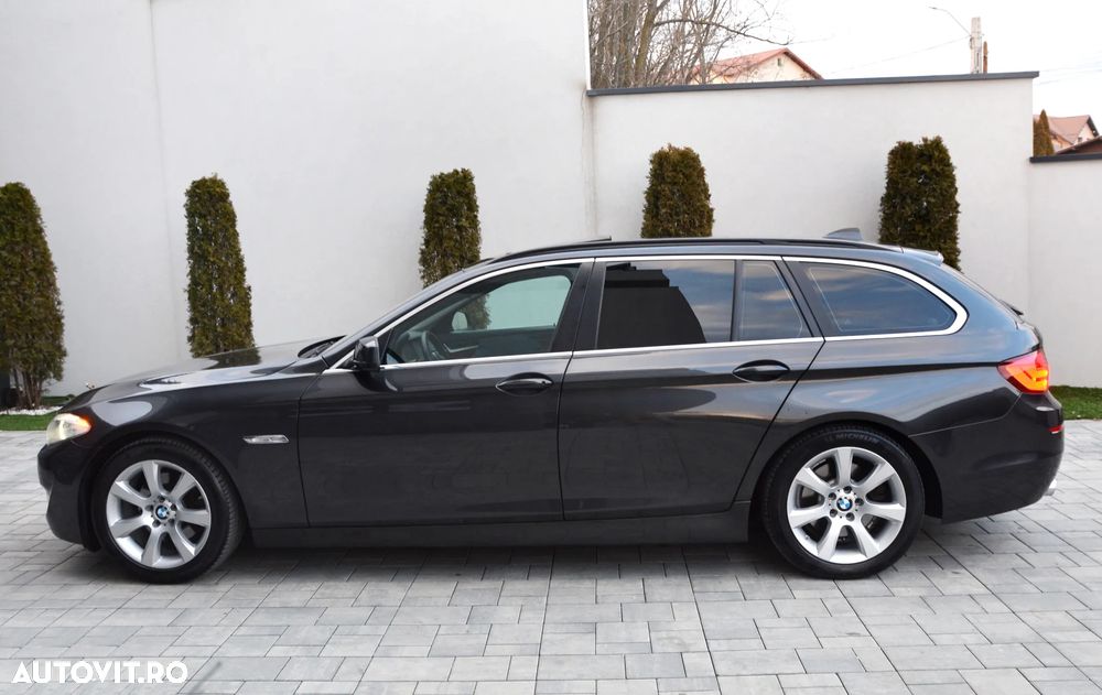 BMW Seria 5 520d Sport-Aut. - 25
