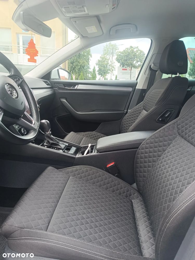 Skoda Superb 2.0 TDI 4x4 DSG Sportline - 27