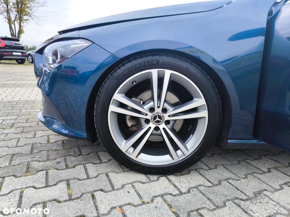 Mercedes-Benz CLA 180 d Progressive 7G-DCT - 25