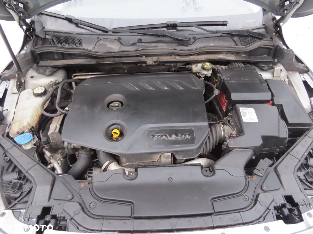 VOLVO V40 II LAKIER 477-46 1.6 D2 D4162T NA CZĘŚCI - 19