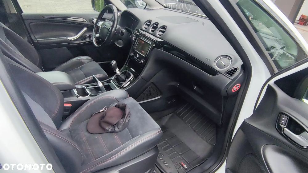 Ford S-Max 2.0 TDCi DPF Titanium - 12
