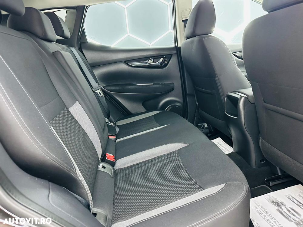 Nissan Qashqai 1.6 DCI Xtronic N-Connecta - 7