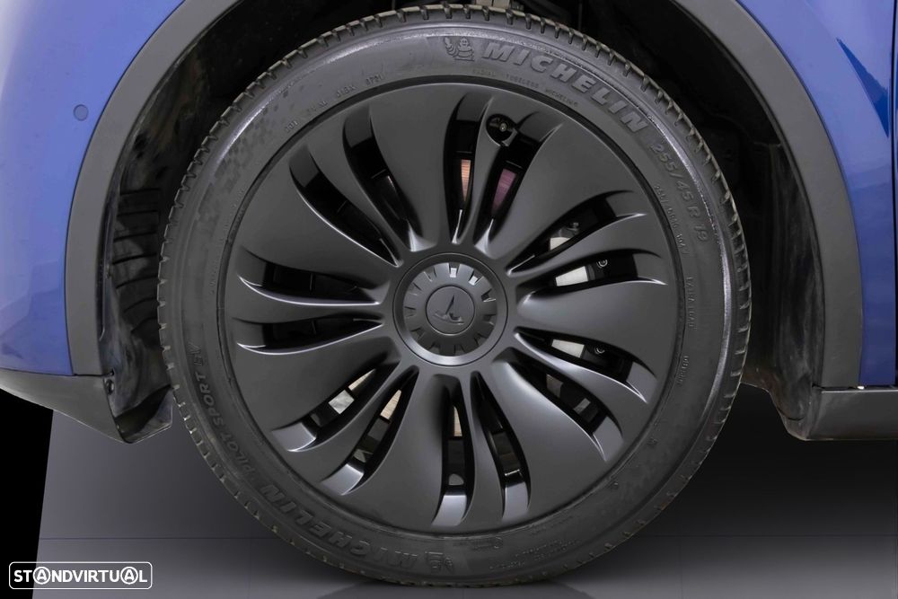 Tesla Model Y Long Range Tração Integral - 12