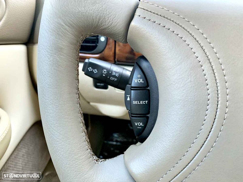 Jaguar XK XK8 4.0 Convertible Classic - 14