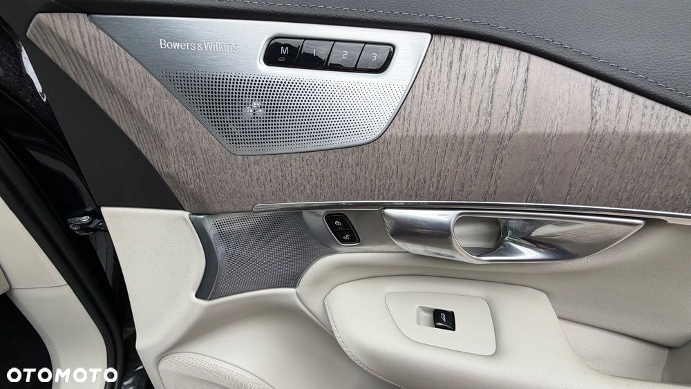 Volvo XC 90 B5 D AWD Ultimate Bright 7os - 30