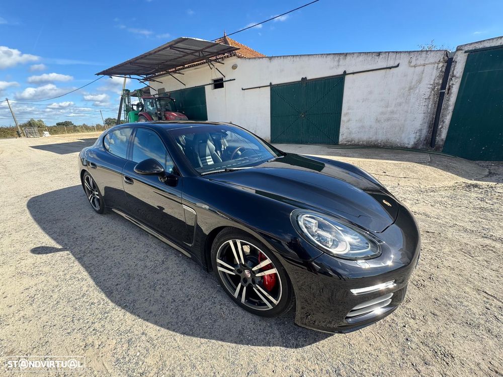 Porsche Panamera 3.0 V6 - 3