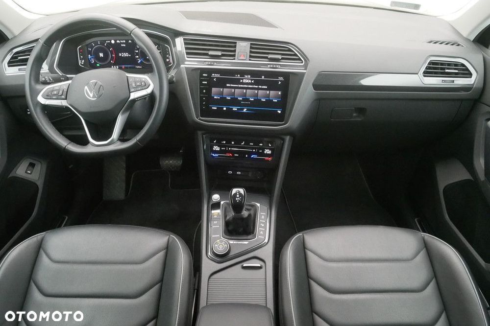 Volkswagen Tiguan 2.0 TSI 4Mot Elegance DSG - 8