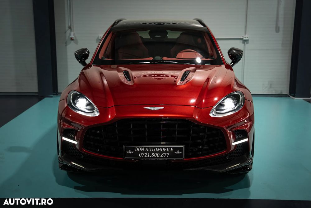 Aston Martin DBX - 41