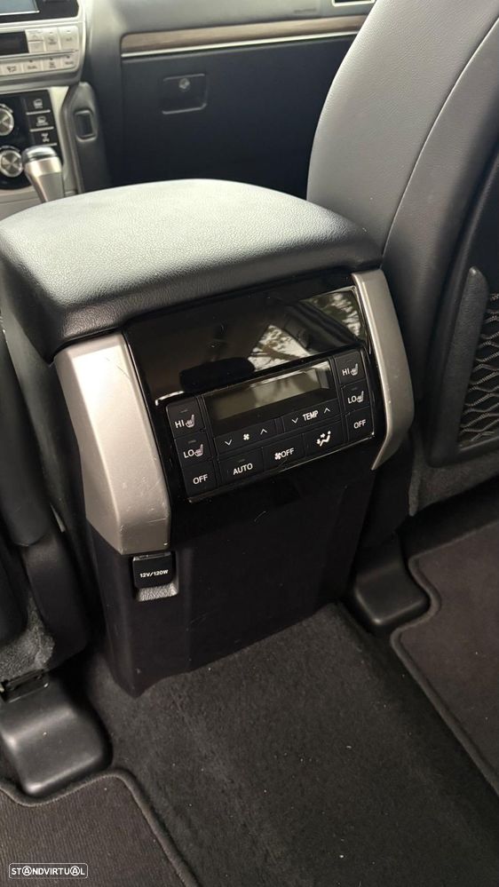 Toyota Land Cruiser 2.8 D-4D Auto Executive - 16