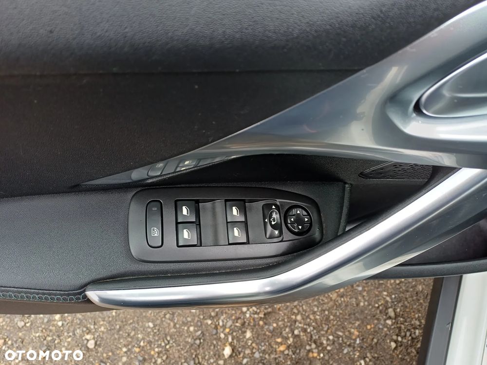 Peugeot 2008 PureTech 110 Stop&Start Crossway - 17