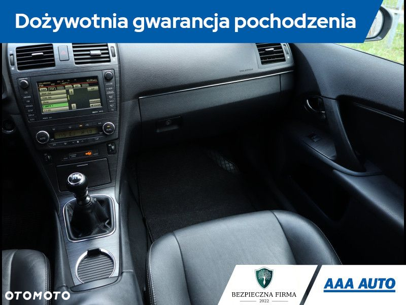 Toyota Avensis - 9