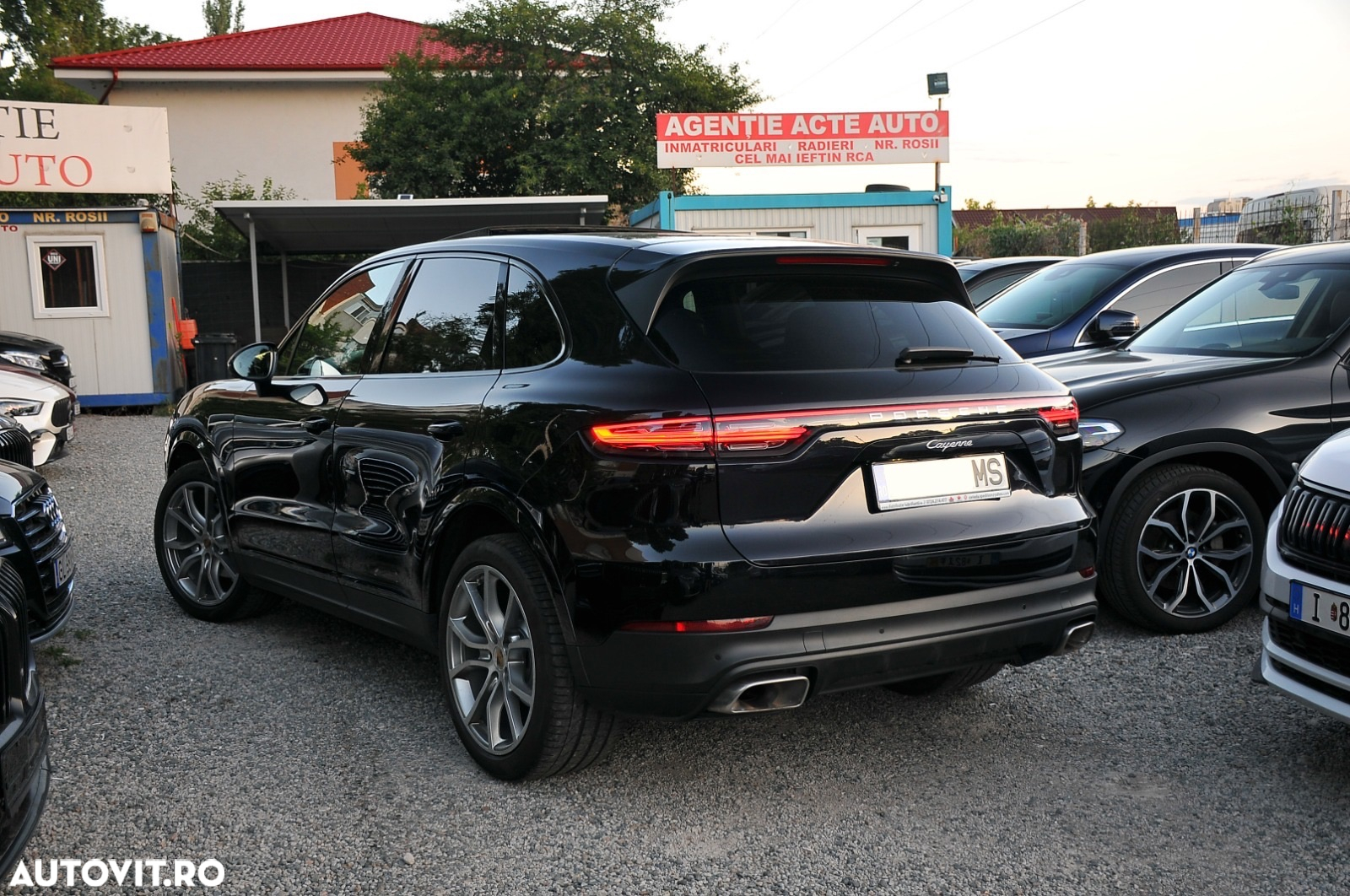 Porsche Cayenne Standard - 7