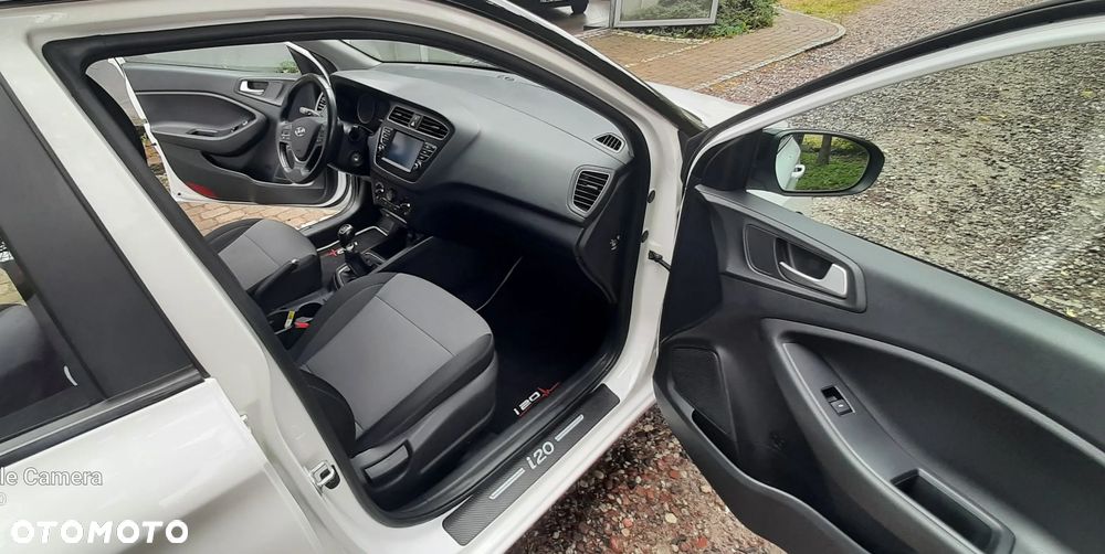 Hyundai i20 1.2 GO - 18